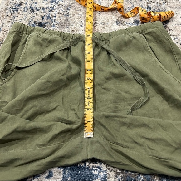 Cloth & Stone Green Straight Leg Light Weight Loose Trousers Size Medium - Picture 9 of 10